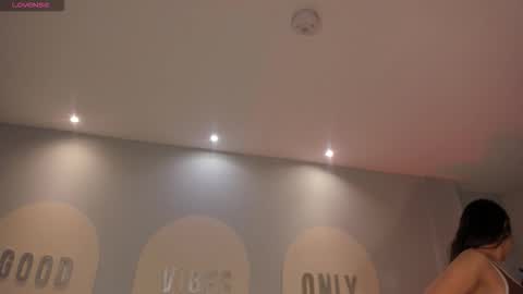 Snapshot of madisoncollinsx chatting on 12/18/25, 10:54 Maddi Collins online show from 12/18/25, 10:54