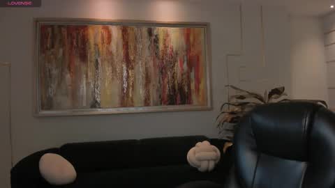 Snapshot of madisoncollinsx chatting on 02/12/26, 12:00 Maddi Collins online show from 02/12/26, 12:00