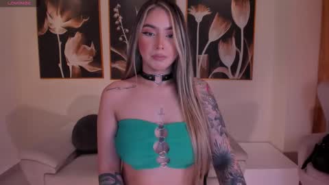 Snapshot of madisoncollinsx chatting on 02/27/26, 07:58 Maddi Collins online show from 02/27/26, 07:58