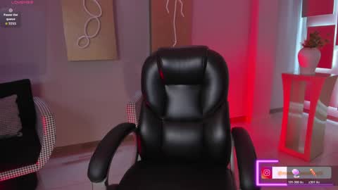 Snapshot of madisoncollinsx chatting on 04/03/26, 11:19 Maddi Collins online show from 04/03/26, 11:19