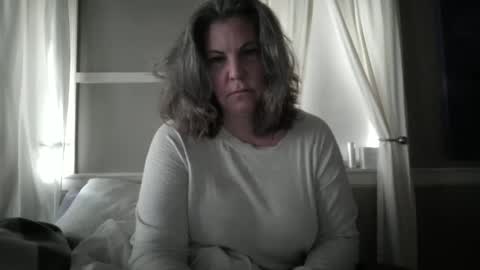 Snapshot of madisonfelicia chatting on 11/13/25, 06:51 Madison online show from 11/13/25, 06:51