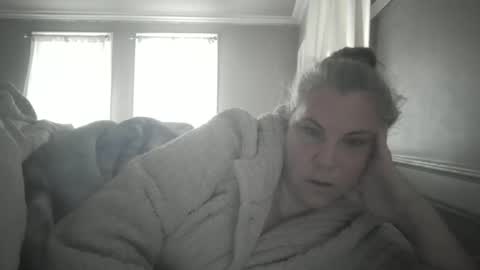 Snapshot of madisonfelicia chatting on 12/02/25, 02:45 Madison online show from 12/02/25, 02:45