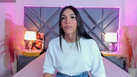 Snapshot of madisonherrera chatting on 05/21/26, 05:20 Maddi online show from 05/21/26, 05:20