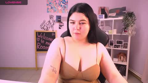 madisonmongomery online show from 12/04/24, 06:17