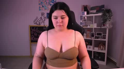 madisonmongomery online show from 12/08/24, 05:01