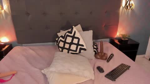 Madison Smith online show from 12/31/24, 04:06