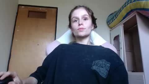 My name is madi Lushdomi is activeThere are legends that in this room all your wishes can come true  Private is Open online show from 02/10/26, 10:36