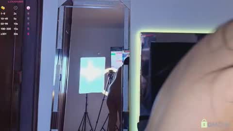 Snapshot of madisonwalkeeer chatting on 03/14/26, 06:35 madisonwalkeeer online show from 03/14/26, 06:35