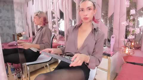  Madison  online show from 02/02/25, 02:02