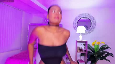 Snapshot of madisson_davon chatting on 12/20/24, 02:05 Madisson Davon online show from 12/20/24, 02:05