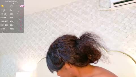 Snapshot of madissonlopez chatting on 09/29/25, 09:08 Madisson Lopez online show from 09/29/25, 09:08