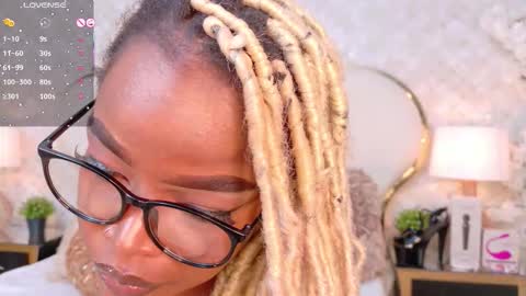 Snapshot of madissonlopez chatting on 11/25/25, 09:26 Madisson Lopez online show from 11/25/25, 09:26