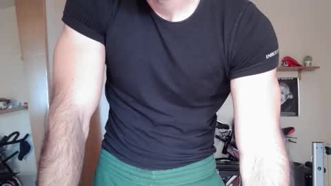 madmax20x online show from 11/30/25, 12:53