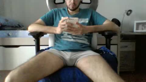 Snapshot of madmike_92 chatting on 09/21/25, 05:25 madmike_92 online show from 09/21/25, 05:25
