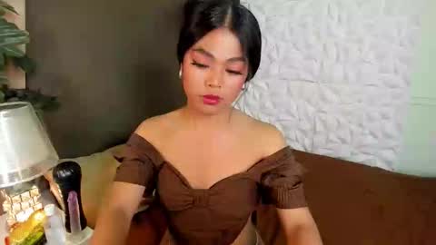 madonnajhonson online show from 10/17/25, 10:29