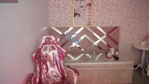 Snapshot of mady0619_ch chatting on 06/01/26, 12:51 Mady online show from 06/01/26, 12:51