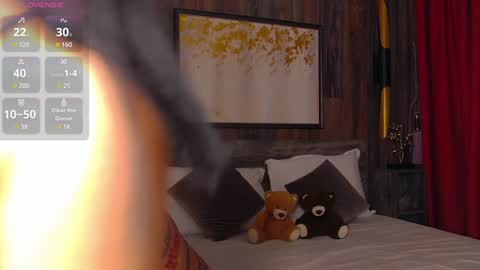 Snapshot of madyluxx chatting on 01/25/25, 08:00 MadyLuxx online show from 01/25/25, 08:00