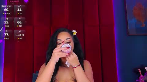 Snapshot of madyluxx chatting on 10/11/25, 07:12 MadyLuxx online show from 10/11/25, 07:12