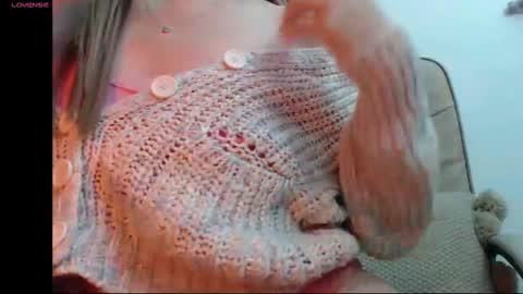 Snapshot of madyqueen chatting on 02/07/25, 05:40 Mara online show from 02/07/25, 05:40