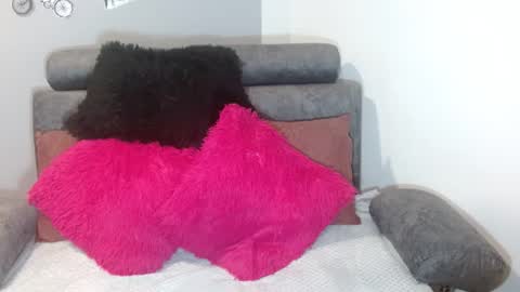 Snapshot of madysonthaylor chatting on 12/27/24, 05:42 Mady online show from 12/27/24, 05:42