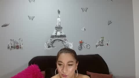 Snapshot of madysonthaylor chatting on 10/07/25, 06:21 Mady online show from 10/07/25, 06:21