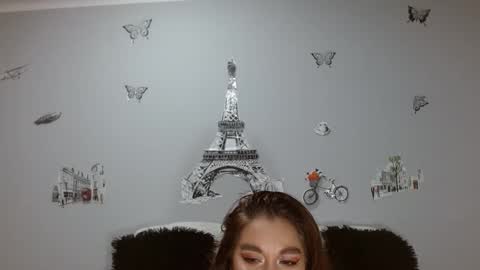 Snapshot of madysonthaylor chatting on 10/23/25, 05:29 Mady online show from 10/23/25, 05:29