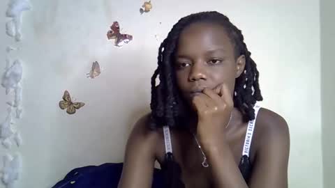 Maee online show from 12/03/25, 10:35