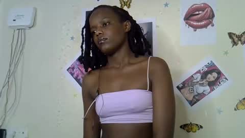 Maee online show from 12/14/25, 03:28