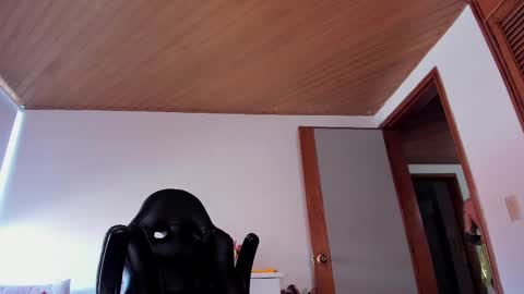 Snapshot of maeeve_ chatting on 02/26/26, 02:16 Maeve schedule 11 am- 530 pm colombia time online show from 02/26/26, 02:16