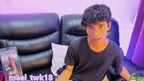 Snapshot of mael_twink chatting on 04/04/26, 07:11 Mael online show from 04/04/26, 07:11