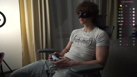 Mike XMaestro 3369 online show from 10/18/25, 09:48