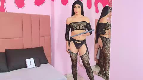 Snapshot of maeve_wilde chatting on 02/26/25, 09:05 maeve_wilde online show from 02/26/25, 09:05