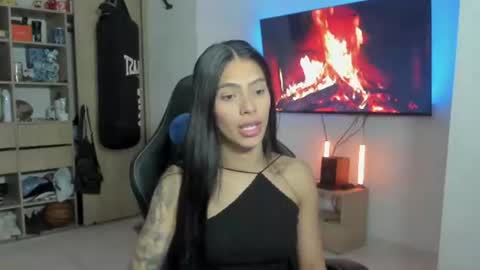 Snapshot of maeve_windsor chatting on 07/19/26, 12:03 Maeve online show from 07/19/26, 12:03