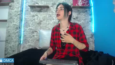 maevekuro online show from 03/10/25, 07:18