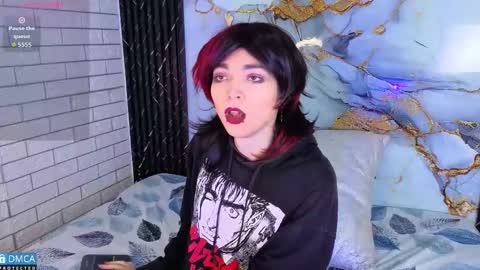 maevekuro online show from 10/23/25, 03:39