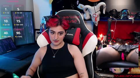 Snapshot of maevemads chatting on 12/28/24, 01:08 Meaves online show from 12/28/24, 01:08