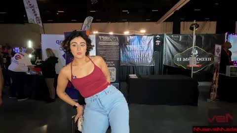 Snapshot of maevemads chatting on 11/08/25, 10:08 Meaves online show from 11/08/25, 10:08