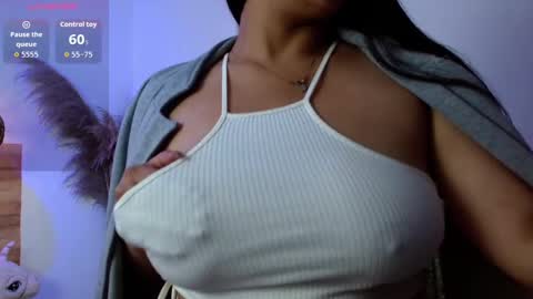 Snapshot of mafe_velezzz chatting on 10/14/25, 12:50 mafevelezzz online show from 10/14/25, 12:50