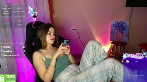 Snapshot of mag1c_eyes chatting on 12/13/24, 10:45 mag1c_eyes online show from 12/13/24, 10:45