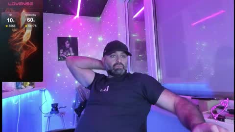 Magabear online show from 11/17/25, 08:25