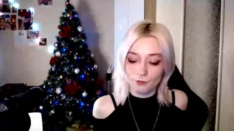 Sophia online show from 12/14/25, 04:56