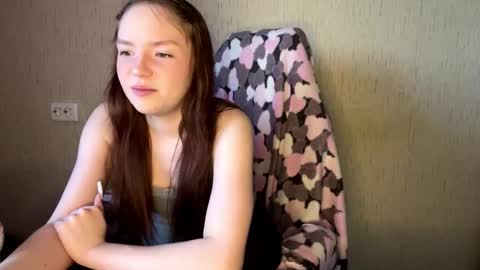 Snapshot of magdalenebirdtail chatting on 03/19/26, 11:25 Marie online show from 03/19/26, 11:25