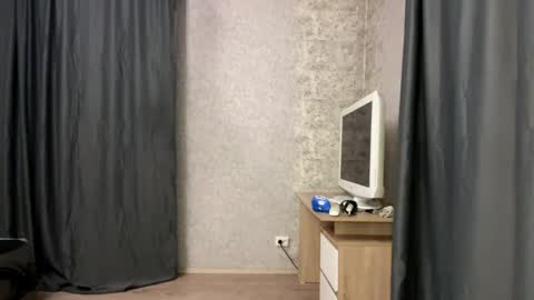 Snapshot of magdalenebirdtail chatting on 04/02/26, 07:11 Marie online show from 04/02/26, 07:11