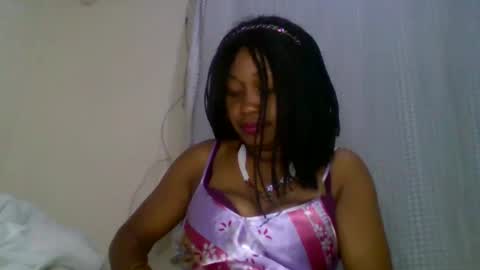 Snapshot of magdalinemus chatting on 09/17/25, 04:30 magdalinemus online show from 09/17/25, 04:30