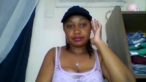 Snapshot of magdalinemus chatting on 04/15/26, 12:12 magdalinemus online show from 04/15/26, 12:12