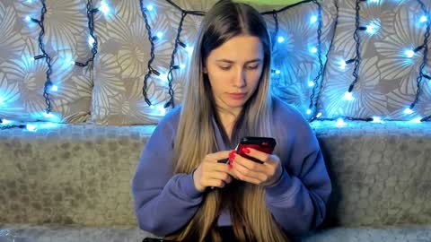 Maggie online show from 12/16/24, 04:02