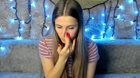 Maggie online show from 12/24/24, 03:49