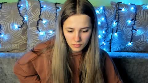 Maggie online show from 12/30/24, 01:58