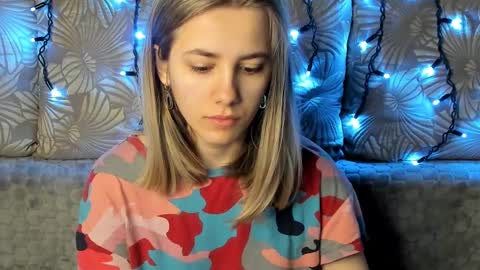 Maggie online show from 03/11/25, 07:26