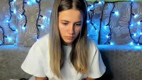 Maggie online show from 11/13/25, 04:00